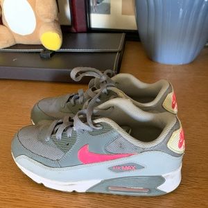 Nike Aur Max 90 kids size 2 1/2